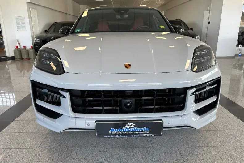 Porsche Cayenne din 2023 cu 48.500 km - oferta POR243255 - foto 7