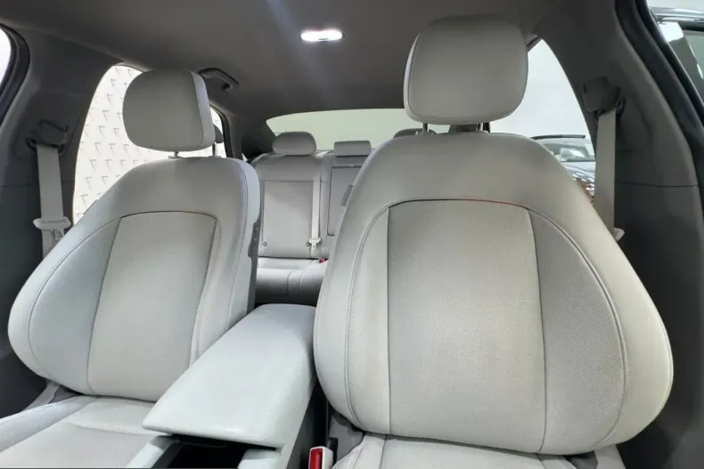 Hyundai IONIQ 6 din 2024 cu 15.270 km - oferta HYU243261 - foto 40