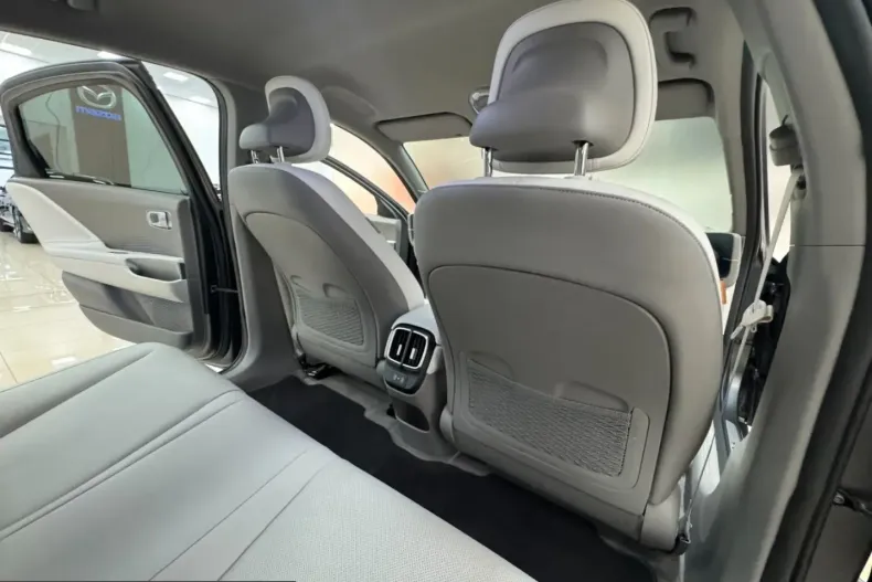 Hyundai IONIQ 6 din 2024 cu 15.270 km - oferta HYU243261 - foto 44