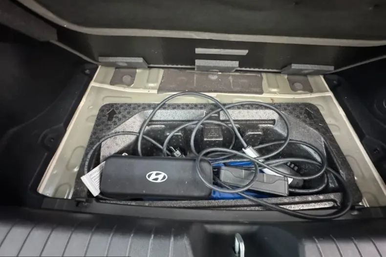 Hyundai IONIQ 6 din 2024 cu 15.270 km - oferta HYU243261 - foto 50