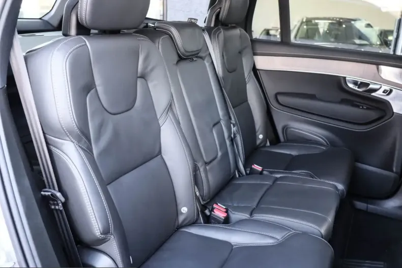 Volvo XC90 din 2025 cu 25.800 km - oferta VOL243264 - foto 4