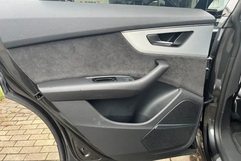 Audi Q8 din 2022 cu 67.500 km - oferta AUD243269 - foto 18