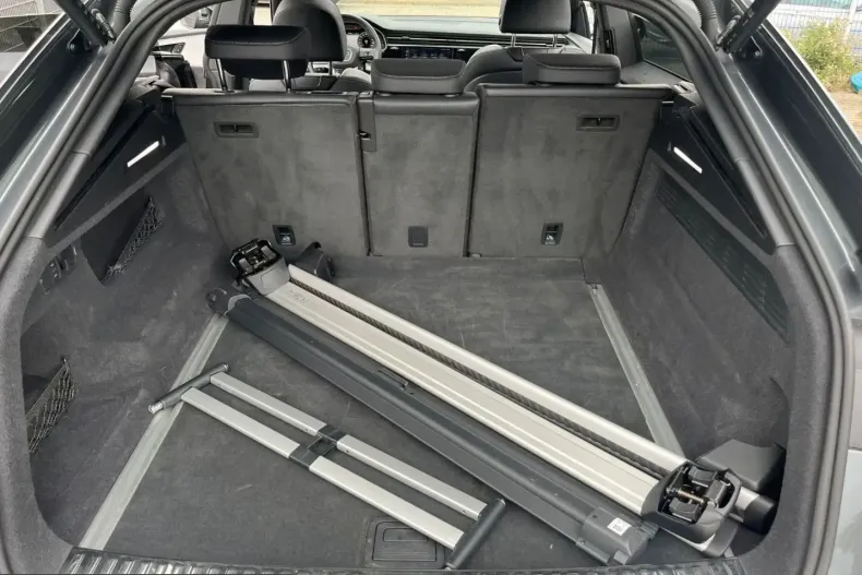 Audi Q8 din 2022 cu 67.500 km - oferta AUD243269 - foto 21