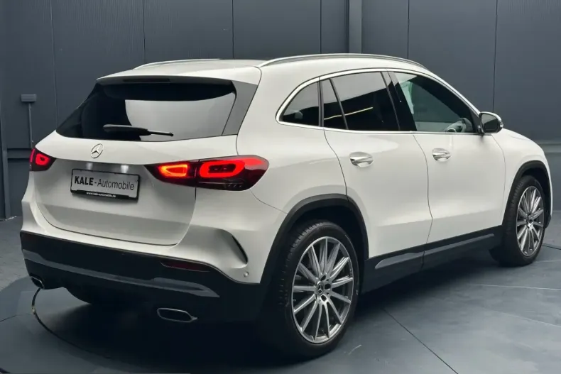 Mercedes-Benz GLA 200 (Clasa GLA) din 2023 cu 39.000 km - oferta MER243274 - foto 6