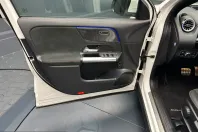 Mercedes-Benz GLA 200 (Clasa GLA) din 2023 cu 39.000 km - oferta MER243274 - foto 12