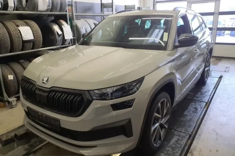 Skoda Kodiaq din 2023 cu 81.260 km - oferta SKO243278 - foto 2