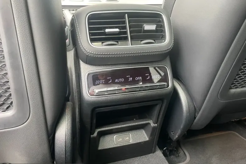 Mercedes-Benz GLE 53 AMG (Clasa GLE) din 2024 cu 18.250 km - oferta MER243288 - foto 14