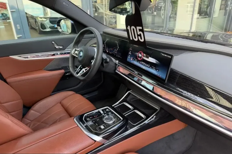 BMW 750 (Seria 7) din 2025 cu 38.229 km - oferta BMW243289 - foto 5