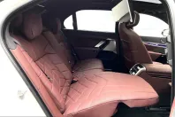 BMW 740 (Seria 7) din 2025 cu 6.118 km - oferta BMW243293 - foto 4