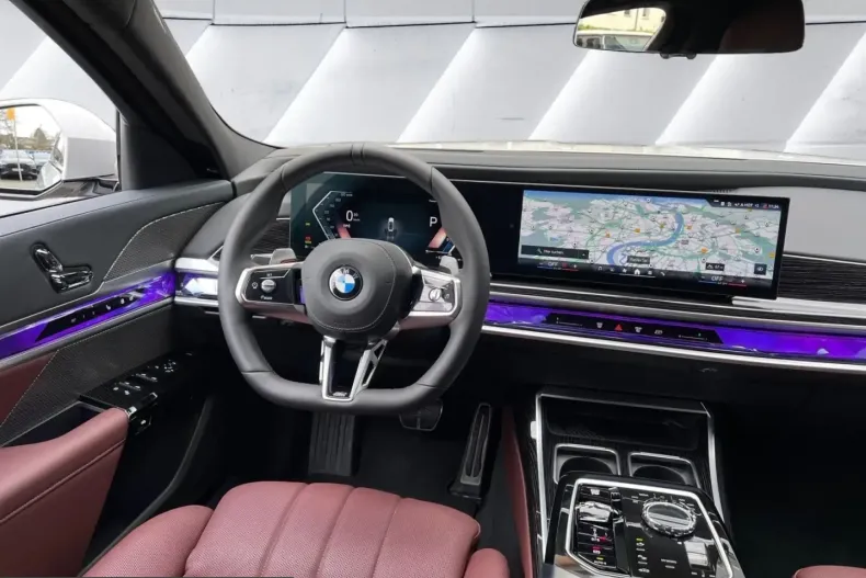 BMW 740 (Seria 7) din 2025 cu 6.118 km - oferta BMW243293 - foto 14