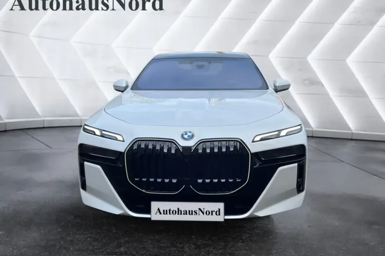 BMW 740 (Seria 7) din 2025 cu 6.118 km - oferta BMW243293 - foto 25