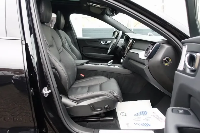 Volvo XC60 din 2025 cu 26.950 km - oferta VOL243295 - foto 10