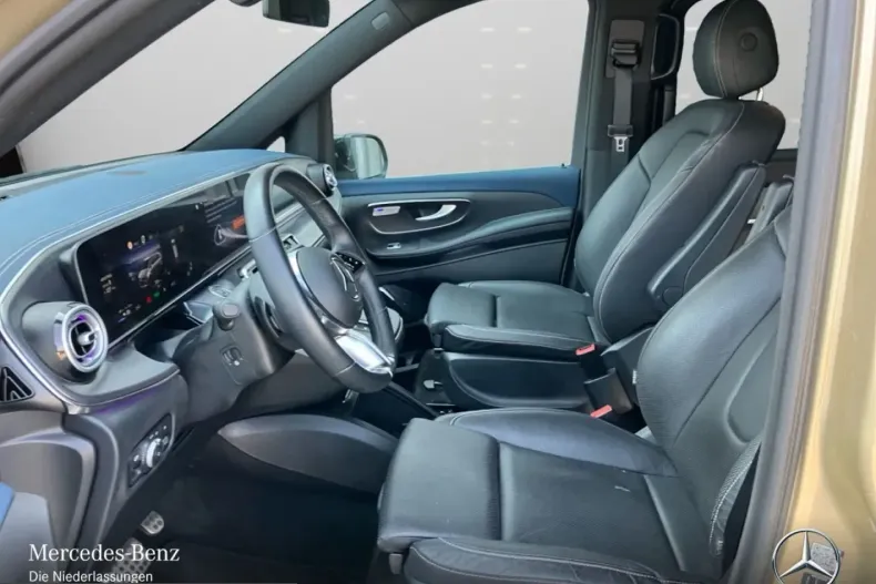 Mercedes-Benz EQV (Clasa V) din 2024 cu 37.390 km - oferta MER243296 - foto 8