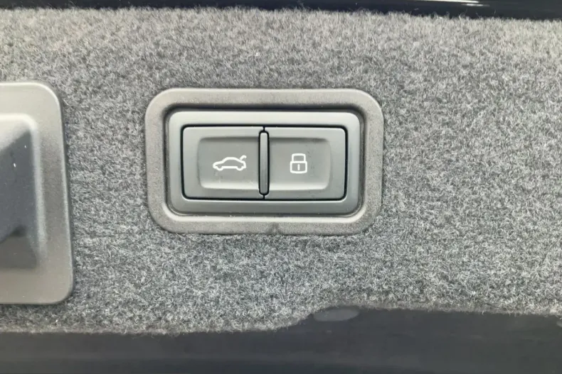 Audi A8 din 2023 cu 57.952 km - oferta AUD243297 - foto 14