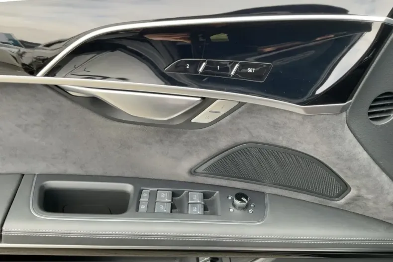 Audi A8 din 2023 cu 57.952 km - oferta AUD243297 - foto 16