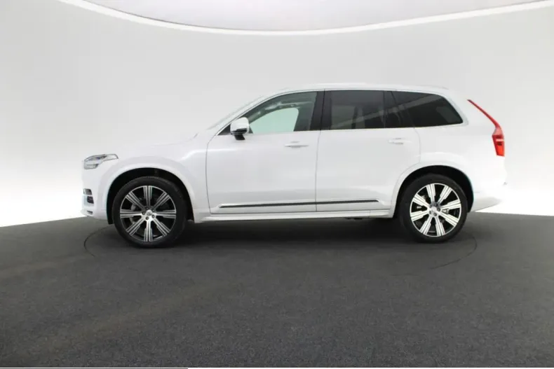 Volvo XC90 din 2024 cu 38.666 km - oferta VOL243303 - foto 2