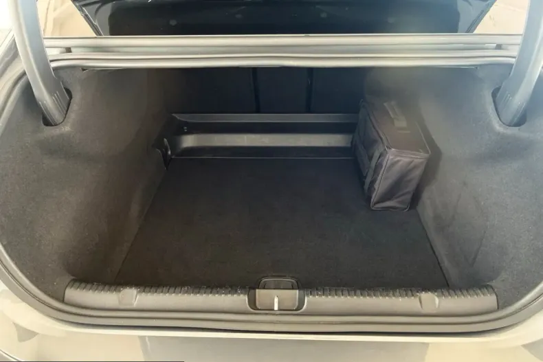 Mercedes-Benz EQE (Clasa E) din 2024 cu 36.432 km - oferta MER243309 - foto 19