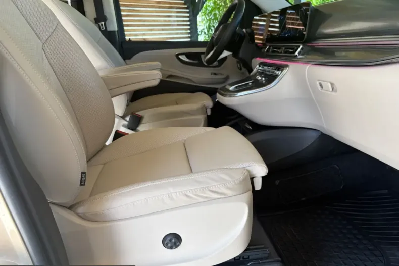 Mercedes-Benz V 300 (Clasa V) din 2025 cu 44.000 km - oferta MER243314 - foto 28