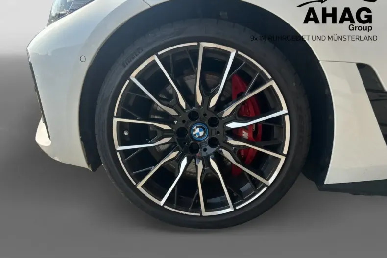 BMW i4 (Seria 4) din 2023 cu 64.133 km - oferta BMW243316 - foto 12