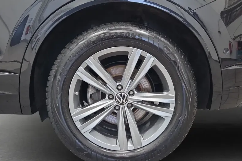 Volkswagen Touareg din 2023 cu 87.792 km - oferta VOL243320 - foto 15