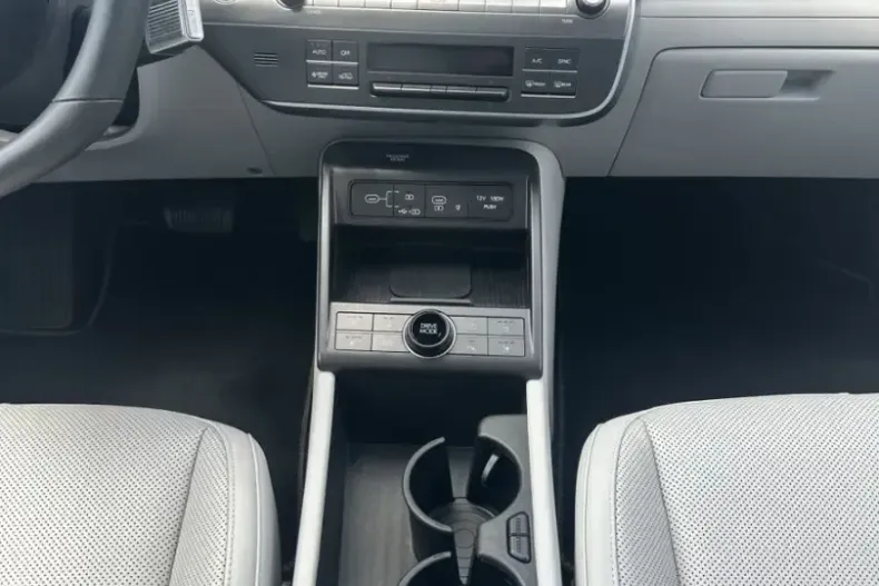 Hyundai Kona Elektro din 2024 cu 48.495 km - oferta HYU243321 - foto 17
