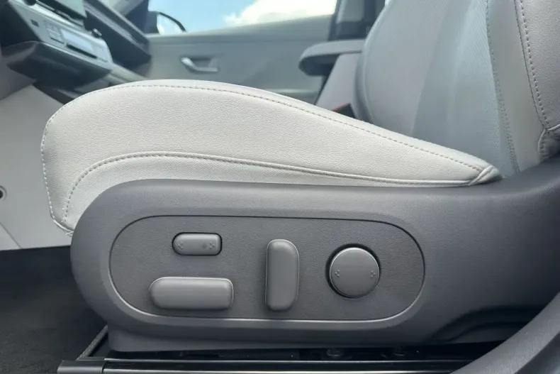 Hyundai Kona Elektro din 2024 cu 48.495 km - oferta HYU243321 - foto 28