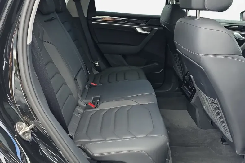 Volkswagen Touareg din 2025 cu 26.189 km - oferta VOL243323 - foto 18