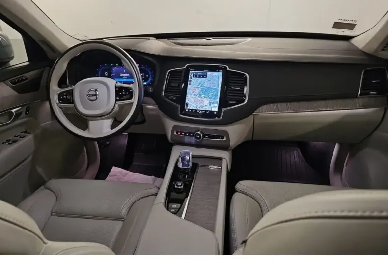 Volvo XC90 din 2023 cu 55.799 km - oferta VOL243328 - foto 9