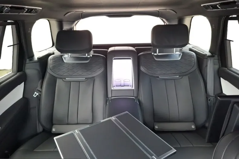 Land Rover Range Rover din 2024 cu 15.200 km - oferta LAN243332 - foto 13