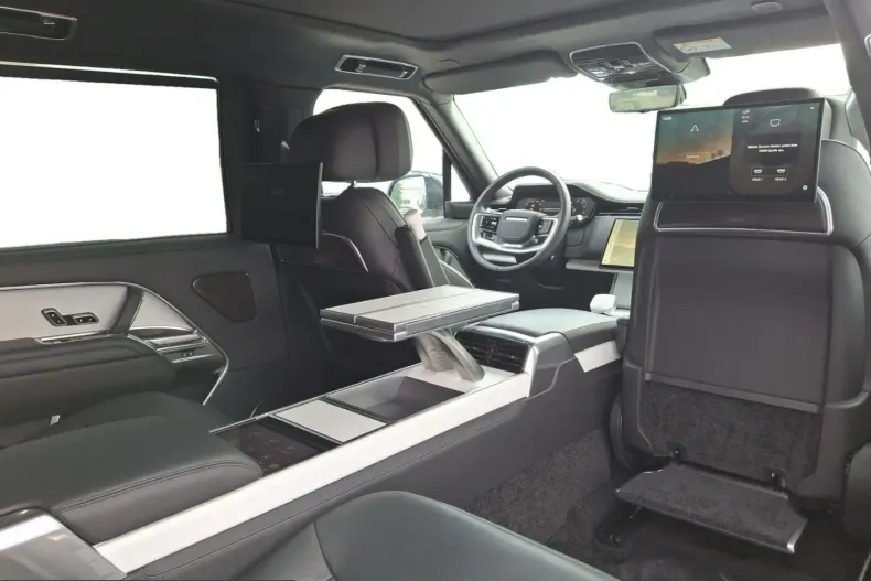Land Rover Range Rover din 2024 cu 15.200 km - oferta LAN243332 - foto 15
