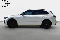 Volkswagen Touareg din 2022 cu 45.293 km - oferta VOL243339 - foto 3