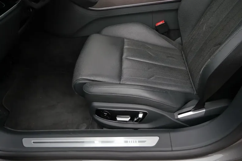 Audi A8 din 2022 cu 36.904 km - oferta AUD243344 - foto 21