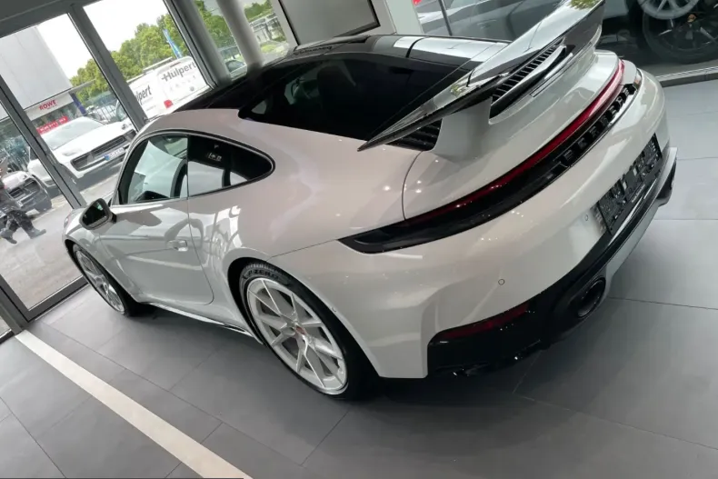 Porsche 992 din 2025 cu 23.000 km - oferta POR243377 - foto 2