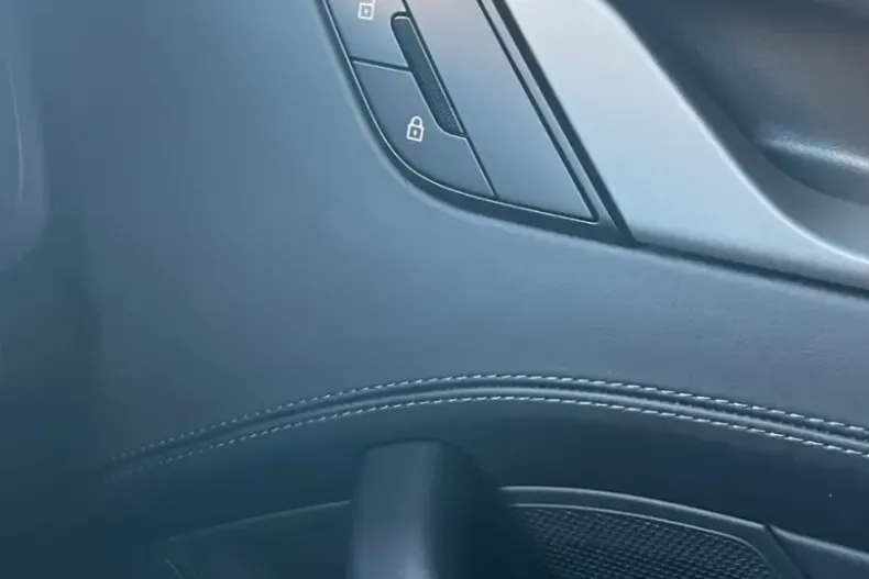 Porsche 992 din 2025 cu 23.000 km - oferta POR243377 - foto 8