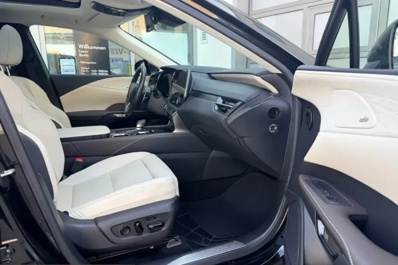Lexus RX 450 din 2023 cu 42.059 km - oferta LEX243388 - foto 7