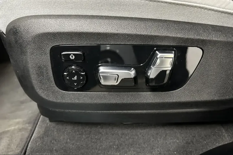 BMW X5 (Seria X) din 2025 cu 16.264 km - oferta BMW243391 - foto 40