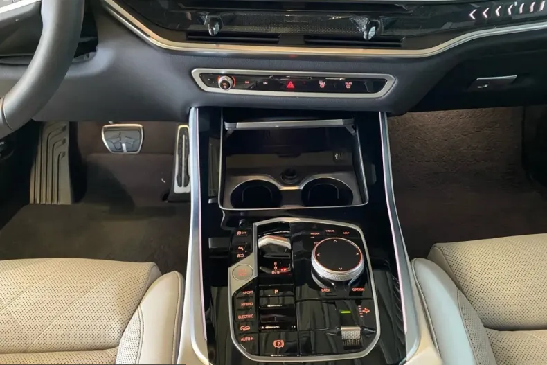 BMW X5 (Seria X) din 2025 cu 20.890 km - oferta BMW243393 - foto 9