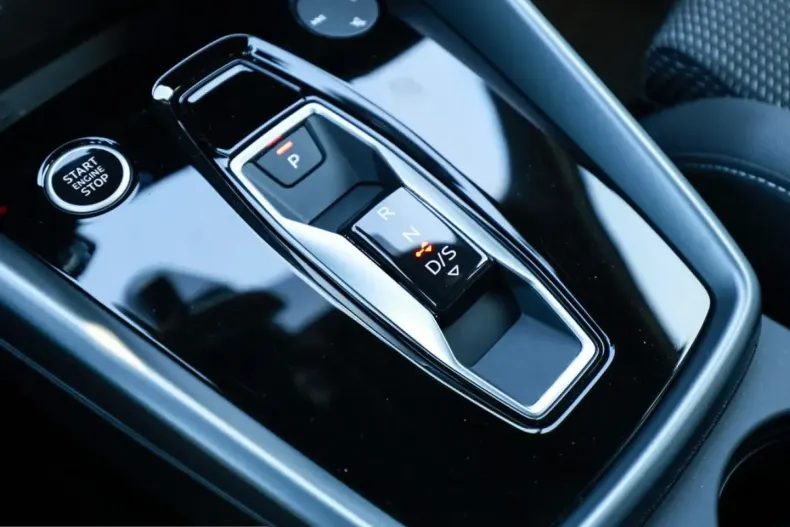 Audi A3 din 2025 cu 13.999 km - oferta AUD243395 - foto 12