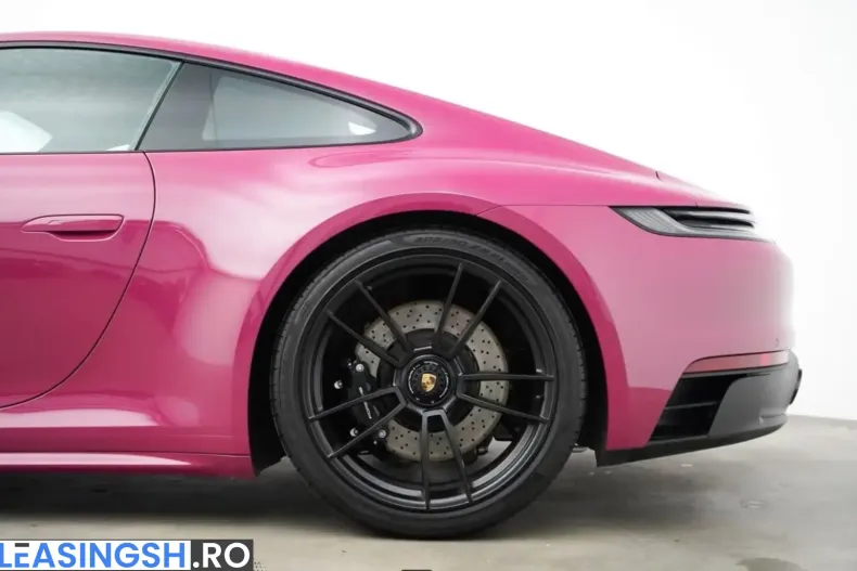 Porsche 992 din 2024 cu 2.922 km - oferta POR243399 - foto 3