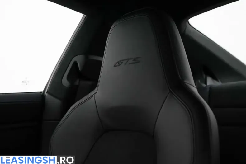 Porsche 992 din 2024 cu 2.922 km - oferta POR243399 - foto 6