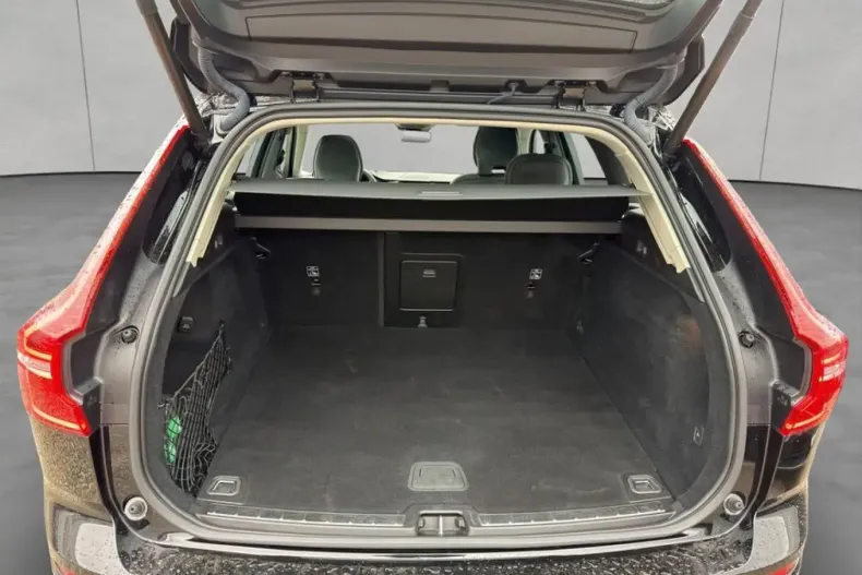Volvo XC60 din 2024 cu 27.573 km - oferta VOL243402 - foto 8