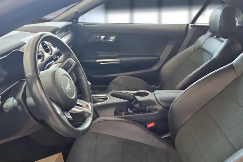 Ford Mustang din 2024 cu 12.369 km - oferta FOR243413 - foto 9