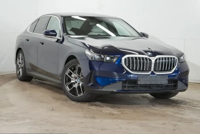 BMW 540 (Seria 5) din 2025 cu 49.995 km - oferta BMW243417 - foto 1