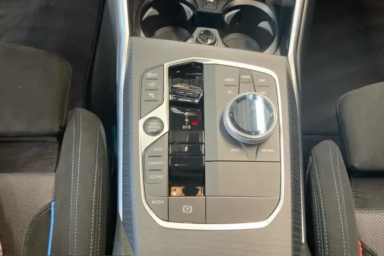 BMW 330 (Seria 3) din 2025 cu 19.985 km - oferta BMW243425 - foto 9