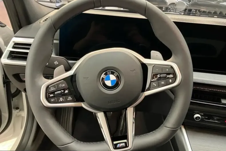 BMW 330 (Seria 3) din 2025 cu 19.985 km - oferta BMW243425 - foto 19