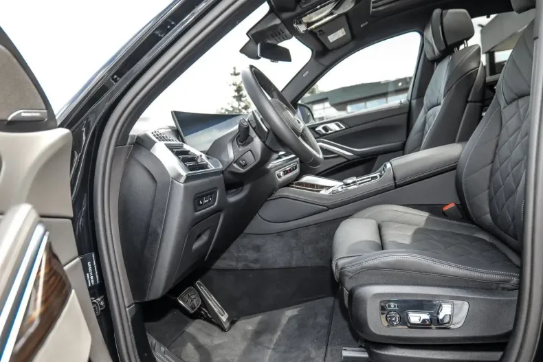 BMW X6 (Seria X) din 2025 cu 24.153 km - oferta BMW243431 - foto 11