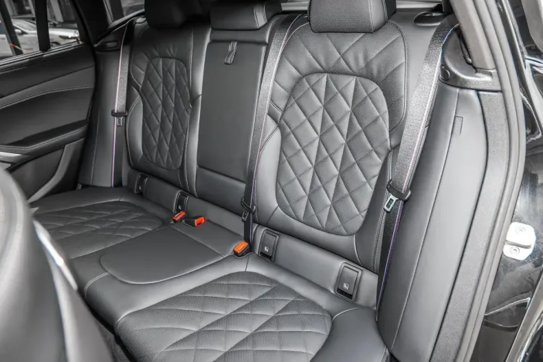 BMW X6 (Seria X) din 2025 cu 24.153 km - oferta BMW243431 - foto 17