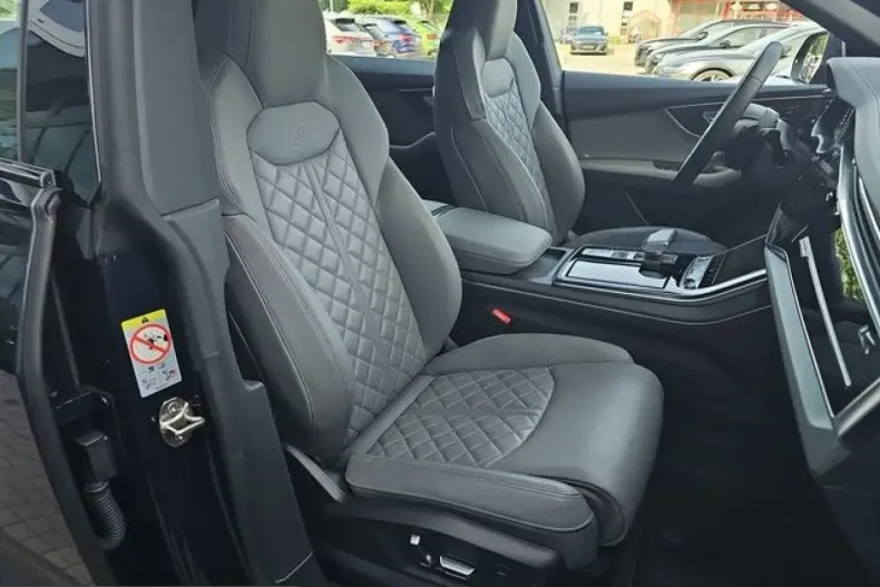 Audi Q8 din 2025 cu 25.900 km - oferta AUD243435 - foto 11