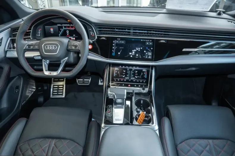 Audi Q8 din 2025 cu 24.610 km - oferta AUD243436 - foto 4