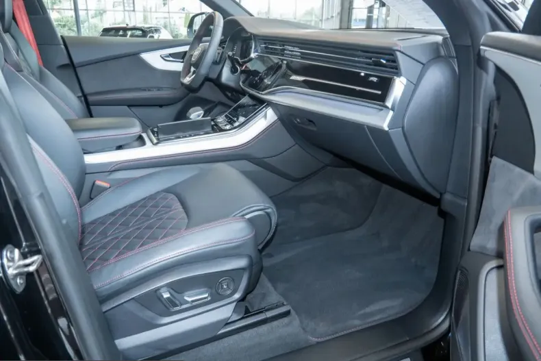 Audi Q8 din 2025 cu 24.610 km - oferta AUD243436 - foto 7